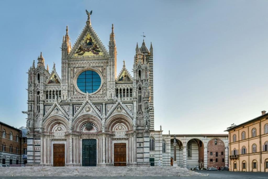 Palazzo Celsi Pollini Duomo Casa Emma Lägenhet Siena Exteriör bild